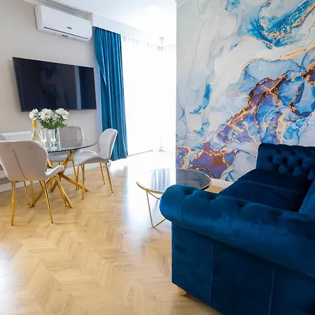 Allure Galaxy Centrum Apartment *