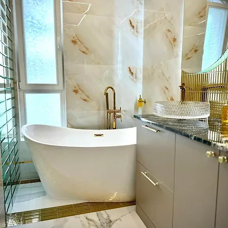 Apartment Allure Galaxy Centrum