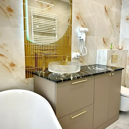 Allure Galaxy Centrum 4* Štetín