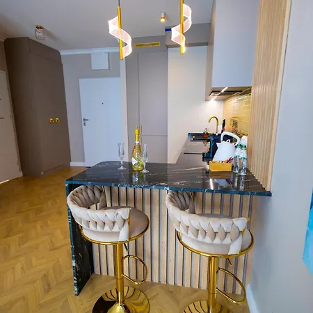 Allure Galaxy Centrum 4*